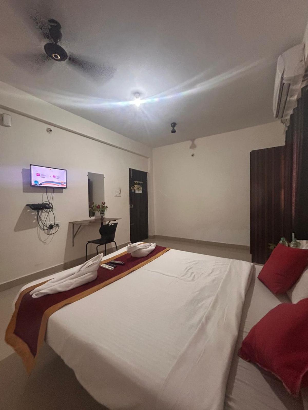 Hotel Prakrathi Residency Bangalore Exterior photo