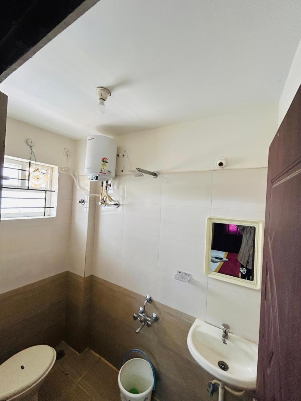 Hotel Prakrathi Residency Bangalore Exterior photo